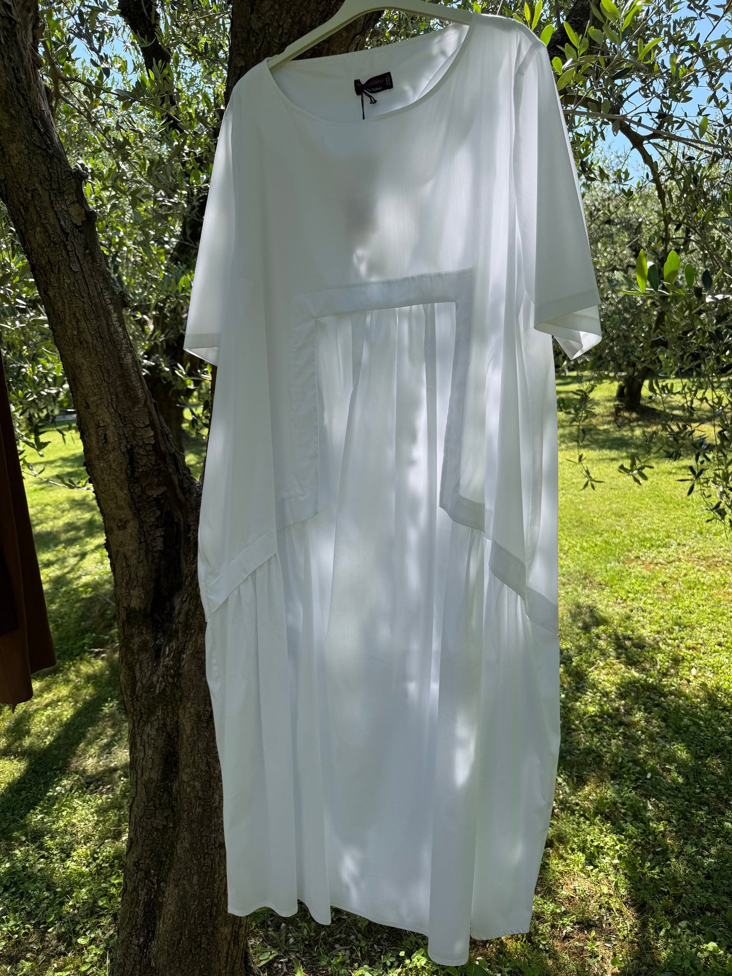Abito White
